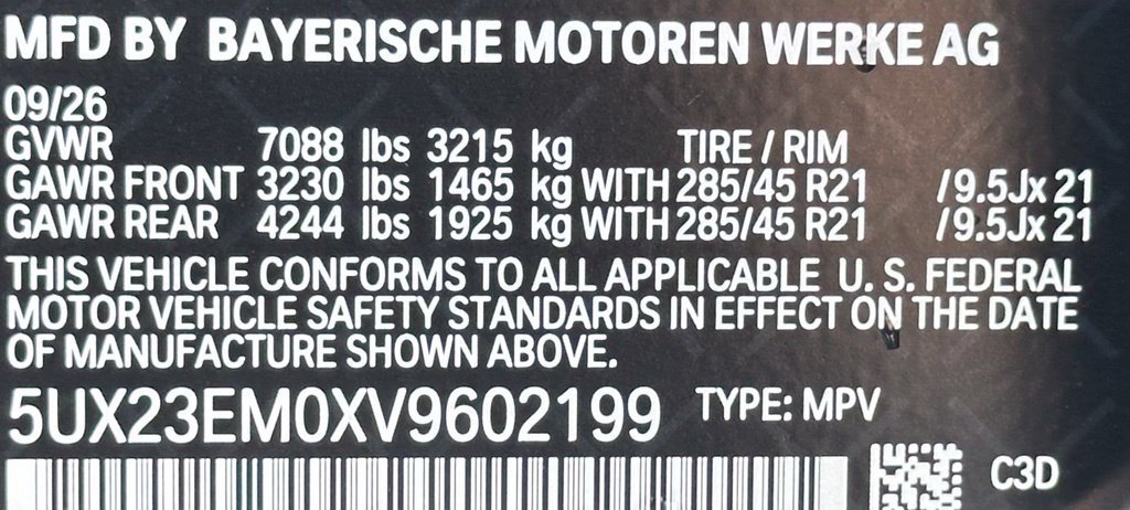 New 2027 Manhattan Green Metallic BMW xDrive40i image 45