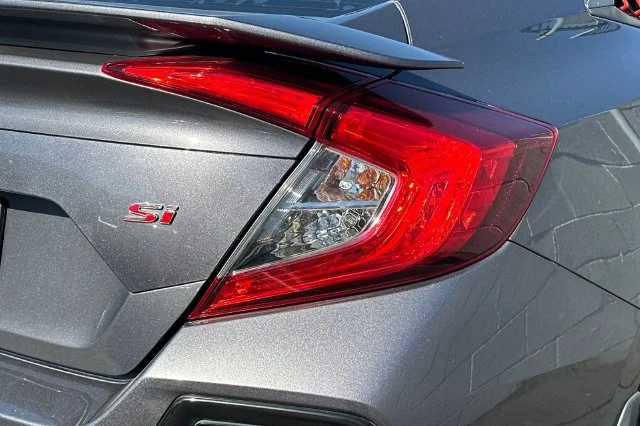 Used 2019 Gray Honda Si image 7