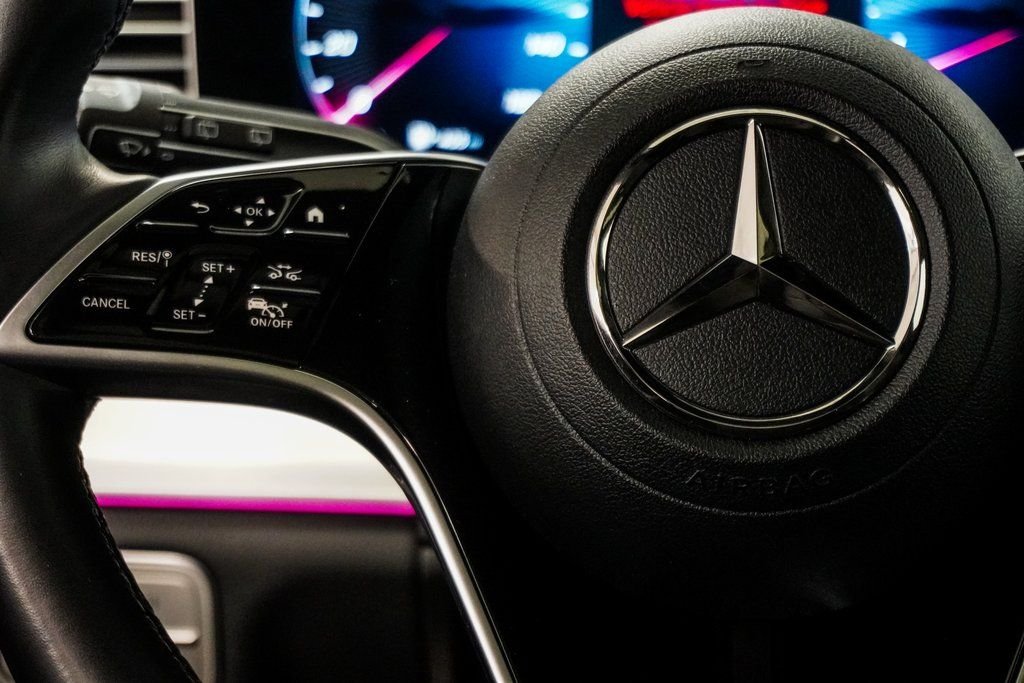 Used 2025 Black Mercedes-Benz GLS 450 image 18