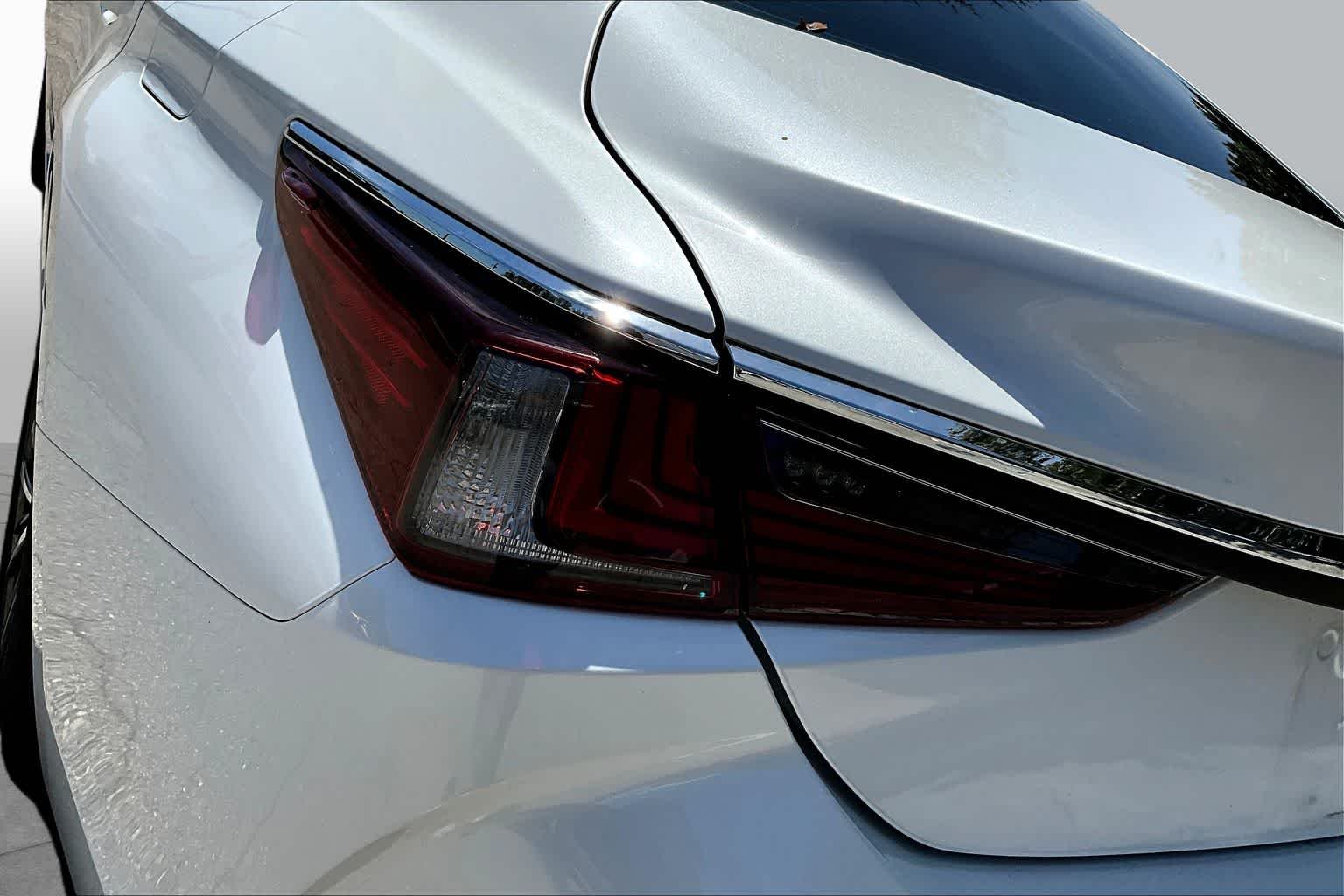Certified Used 2022 EMINENT WHITE PEARL Lexus  image 29