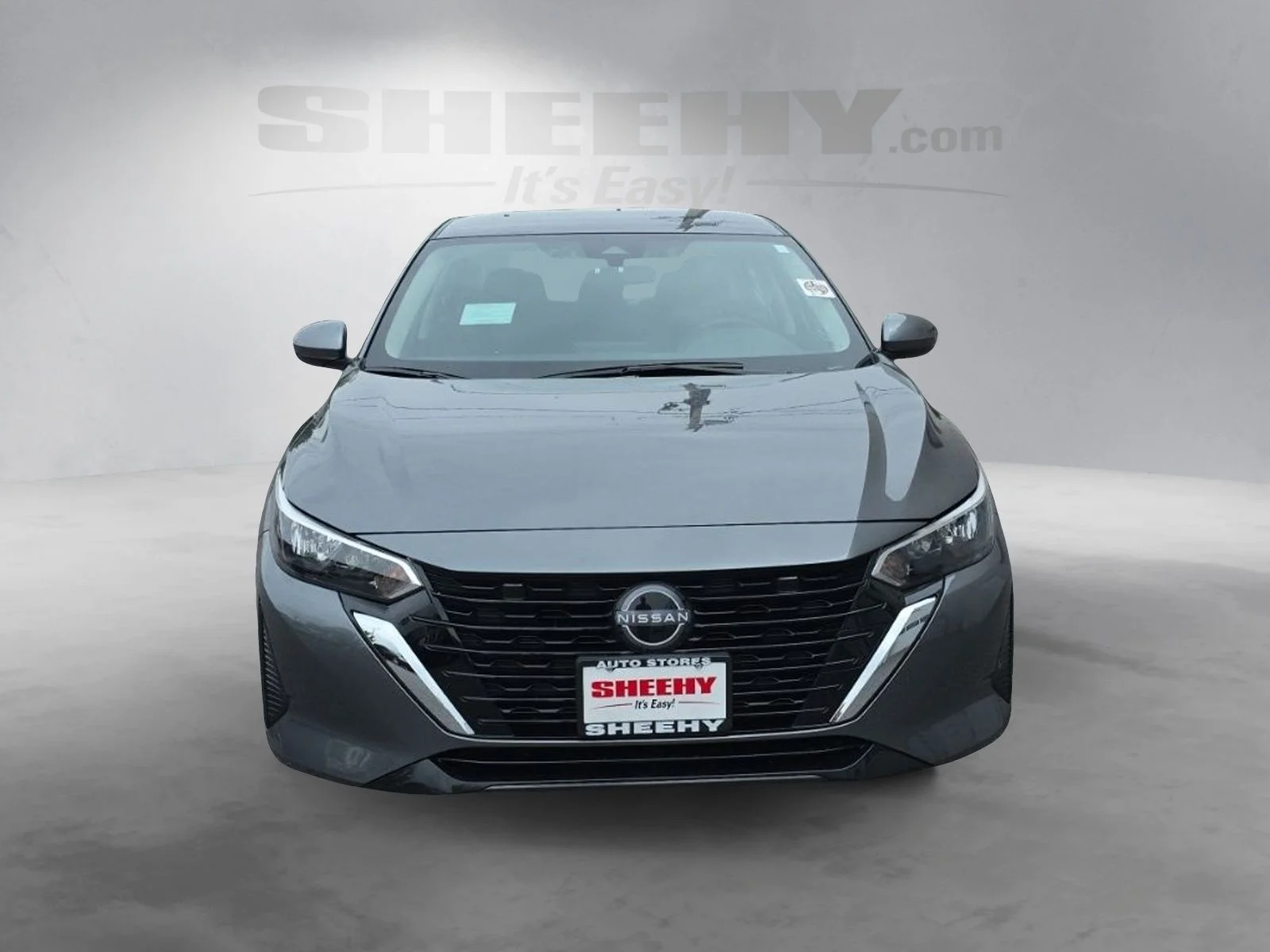Used 2025 Gray Nissan S image 18