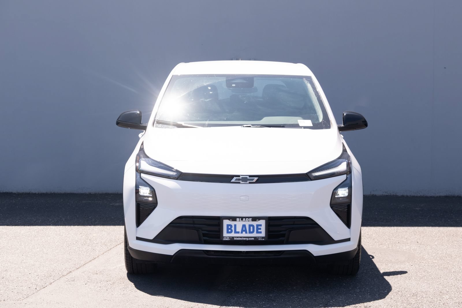New 2027 Summit White Chevrolet LT image 17