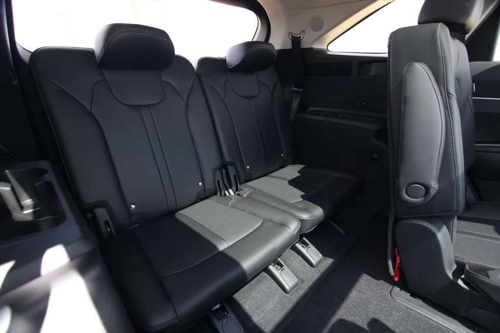 New 2026 Silver Kia  image 10