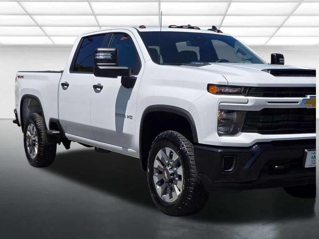 2026 Chevrolet Silverado 2500 HD Custom - Photo 40