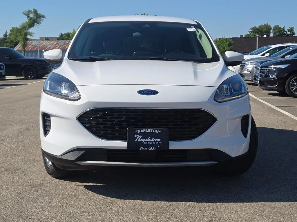 Used 2020 White Ford SE image 5