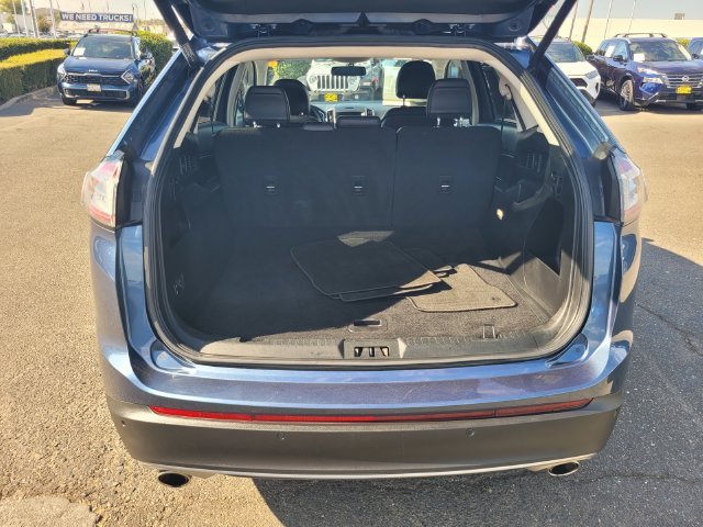 Used 2018 Blue Ford SEL image 11