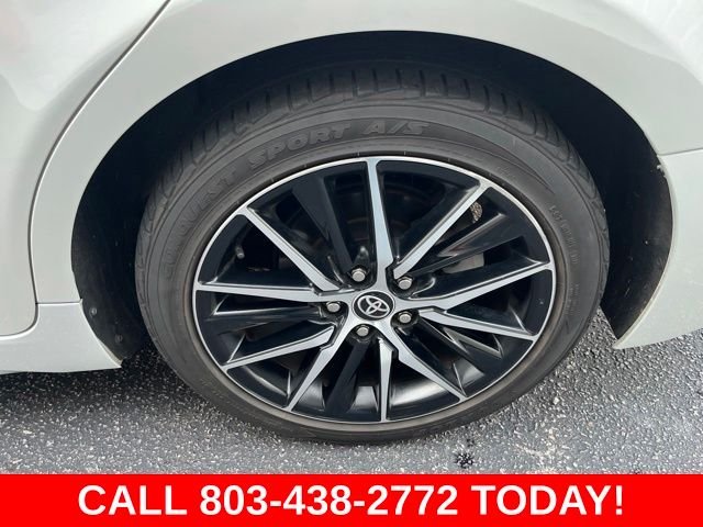 Used 2022 White Toyota SE image 31