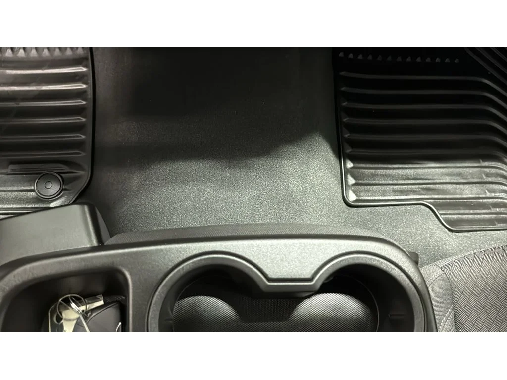 Used 2025 Summit White Chevrolet Custom image 31