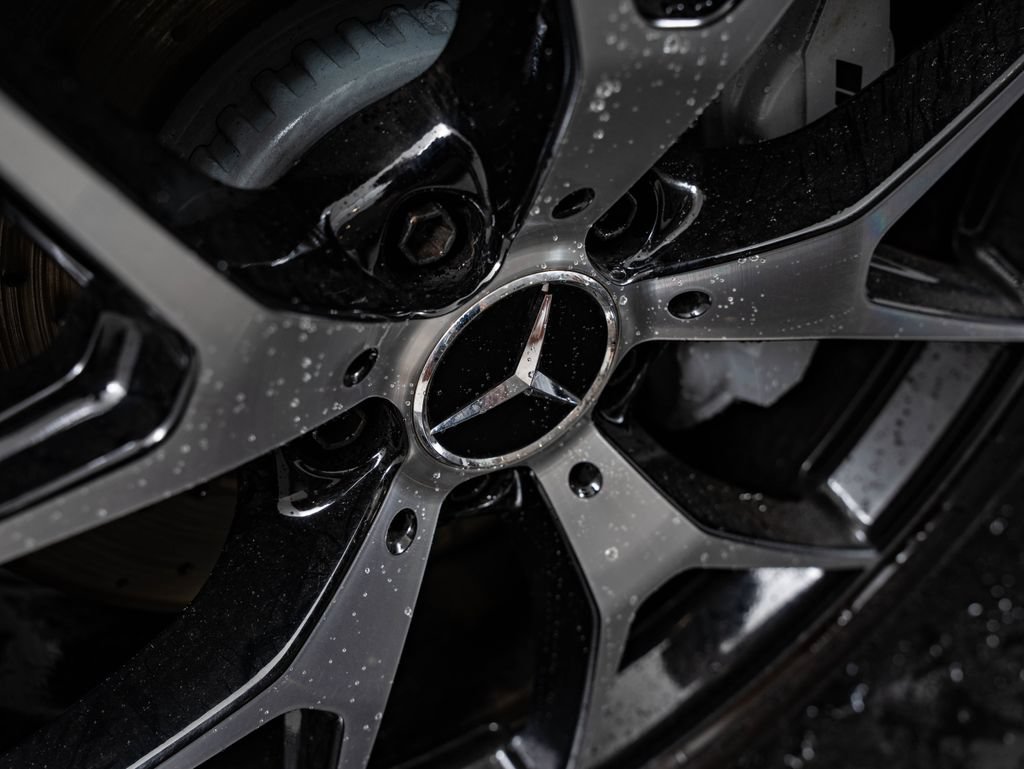 Used 2021 Selenite Grey Metallic Mercedes-Benz GLC 43 AMG® image 8