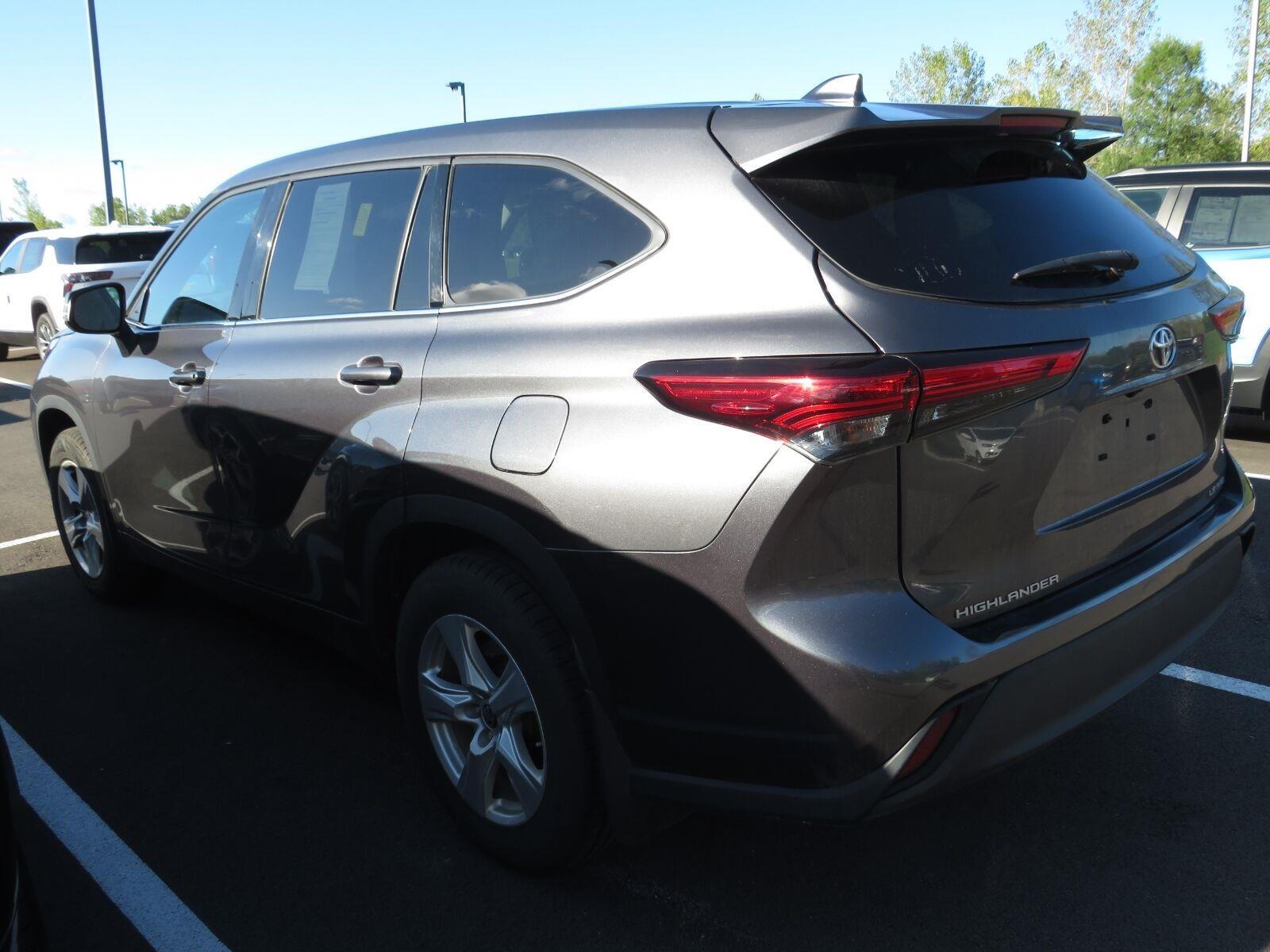 Used 2021 Magnetic Gray Metallic Toyota LE image 13