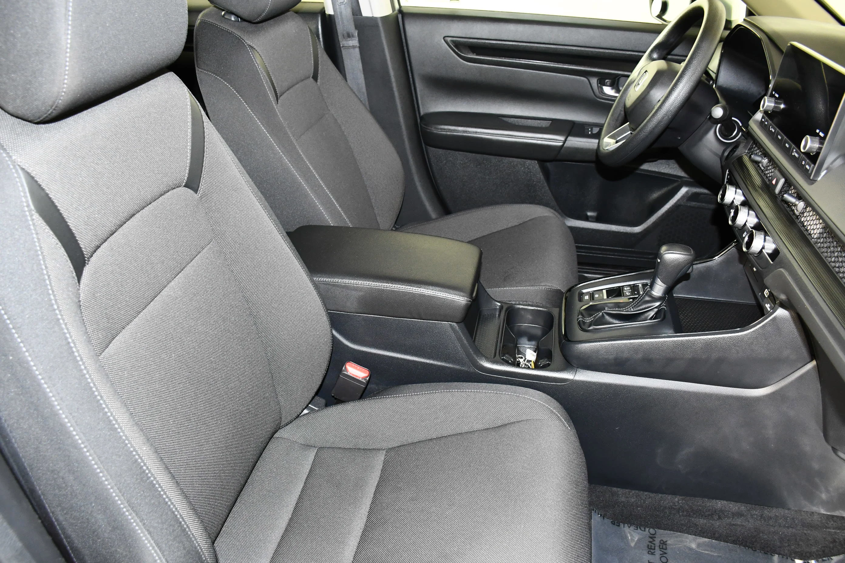 Used 2025 Solar Silver Metallic Honda LX image 40