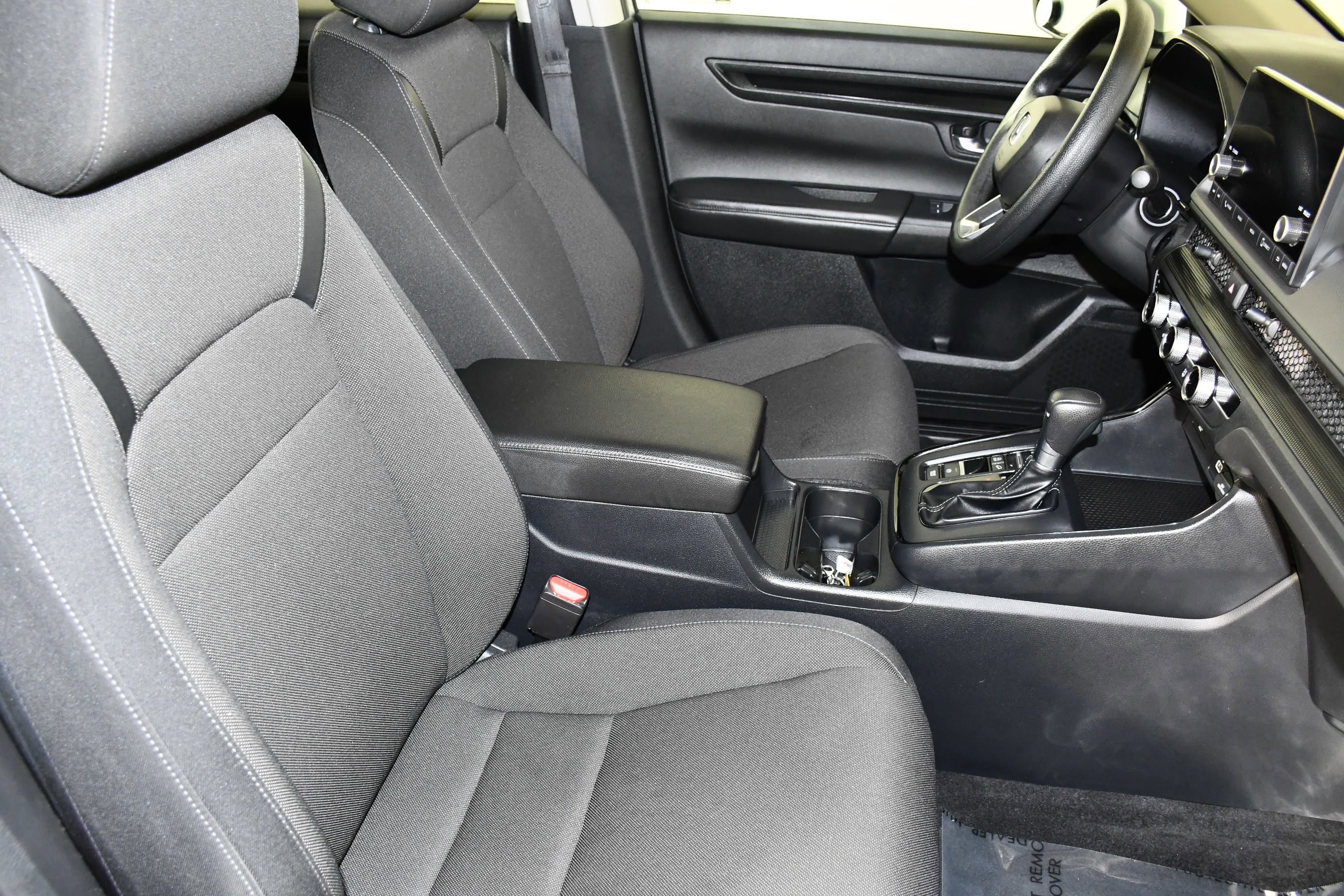 Used 2025 Solar Silver Metallic Honda LX image 40