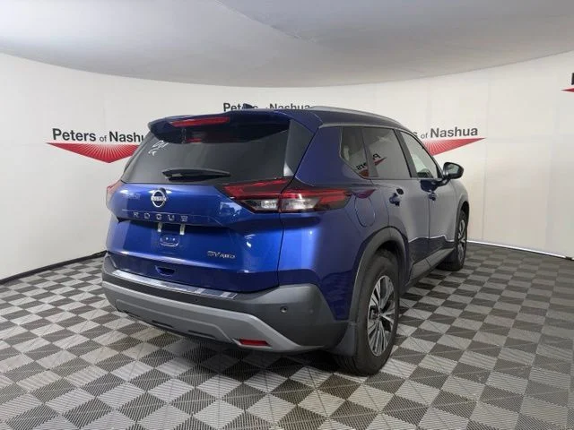 Used 2023 Blue Nissan SV image 4