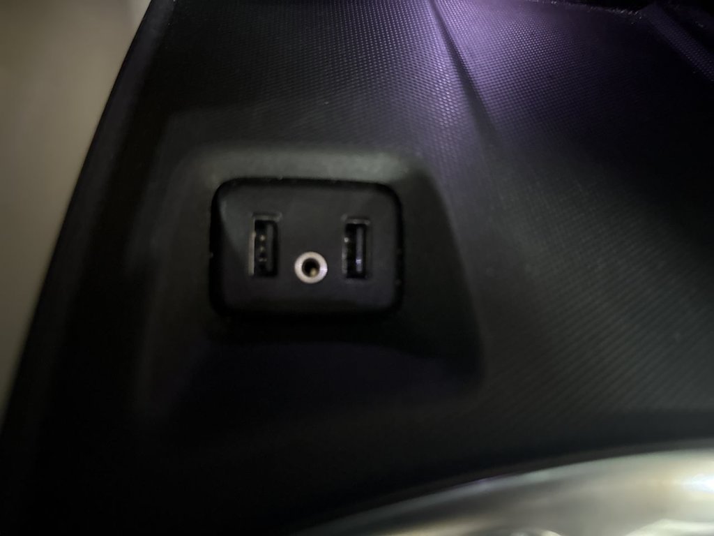 Used 2018 Black Cherry Metallic Buick Essence image 33