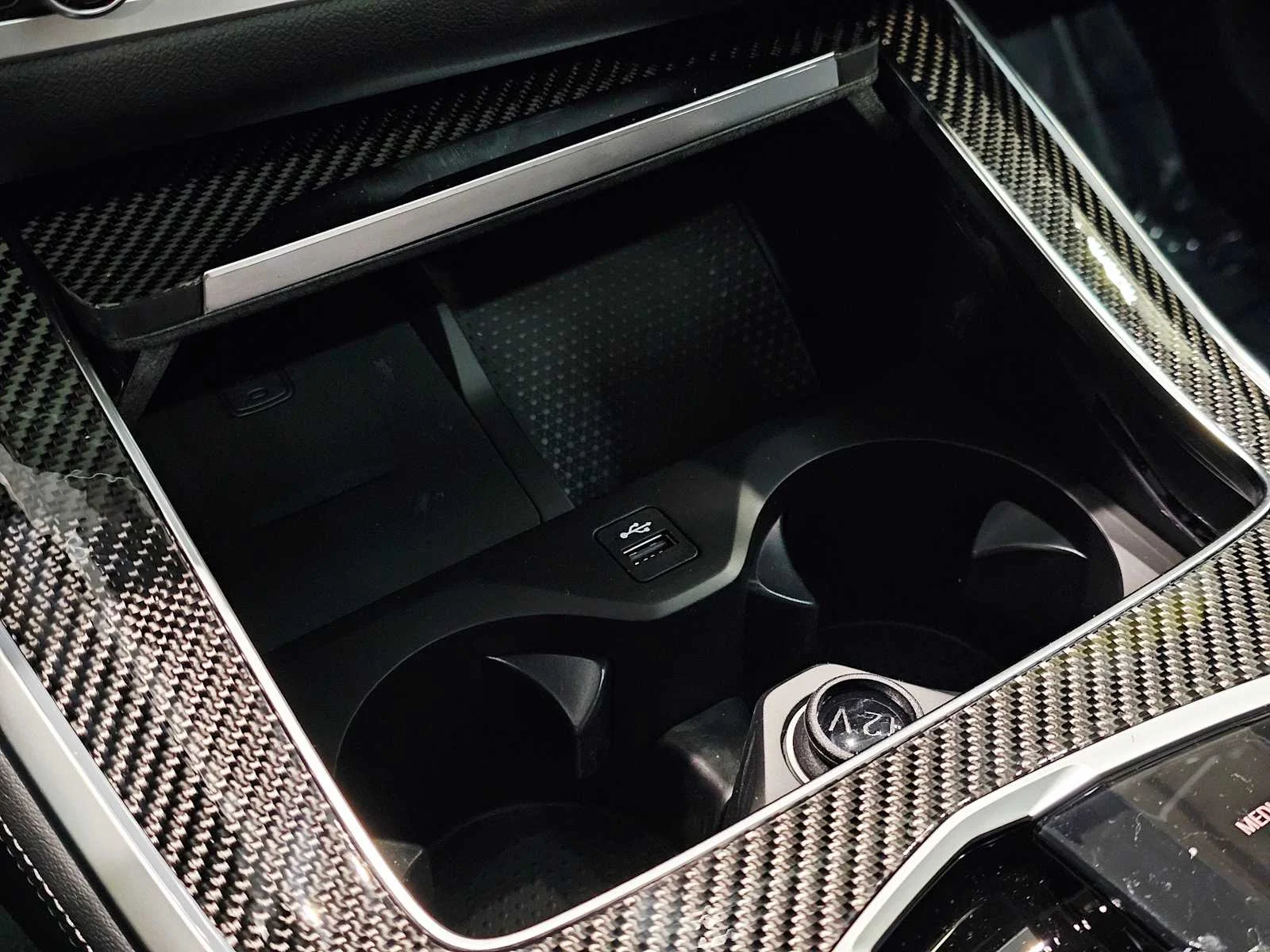 New 2026 Black Sapphire Metallic BMW M60i image 18