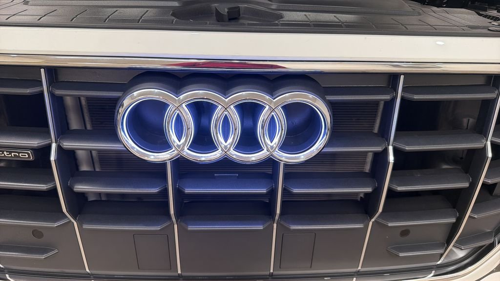 Used 2023 White Audi 55 Premium image 26