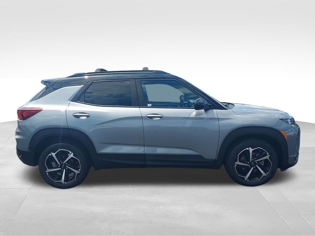 Used 2023 Gray Chevrolet RS image 6