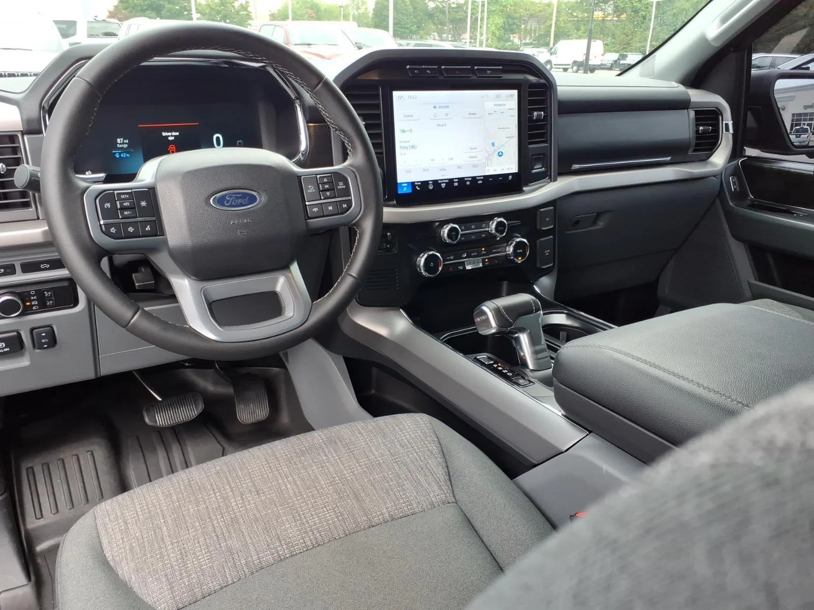 Used 2023 Carbonized Gray Metallic Ford XLT image 21