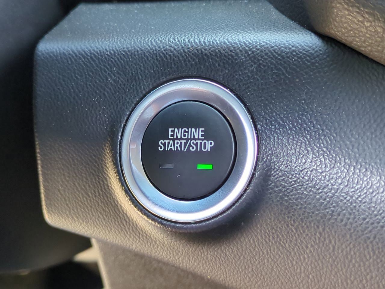 Used 2022 Ebony Twilight Metallic GMC AT4 image 9