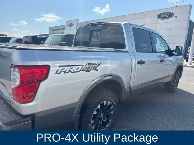 Used 2019 Silver Nissan PRO-4X image 6