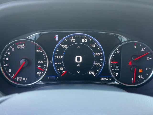Used 2022 WHITE FROST TRICOAT GMC Denali image 27