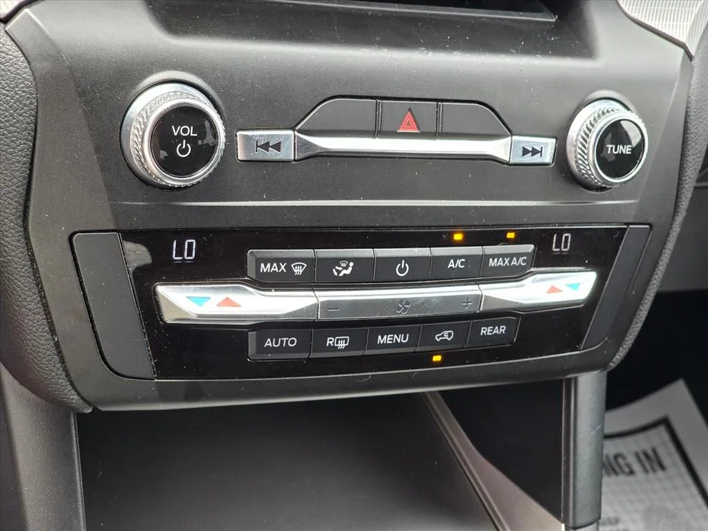Used 2020 White Ford XLT image 19