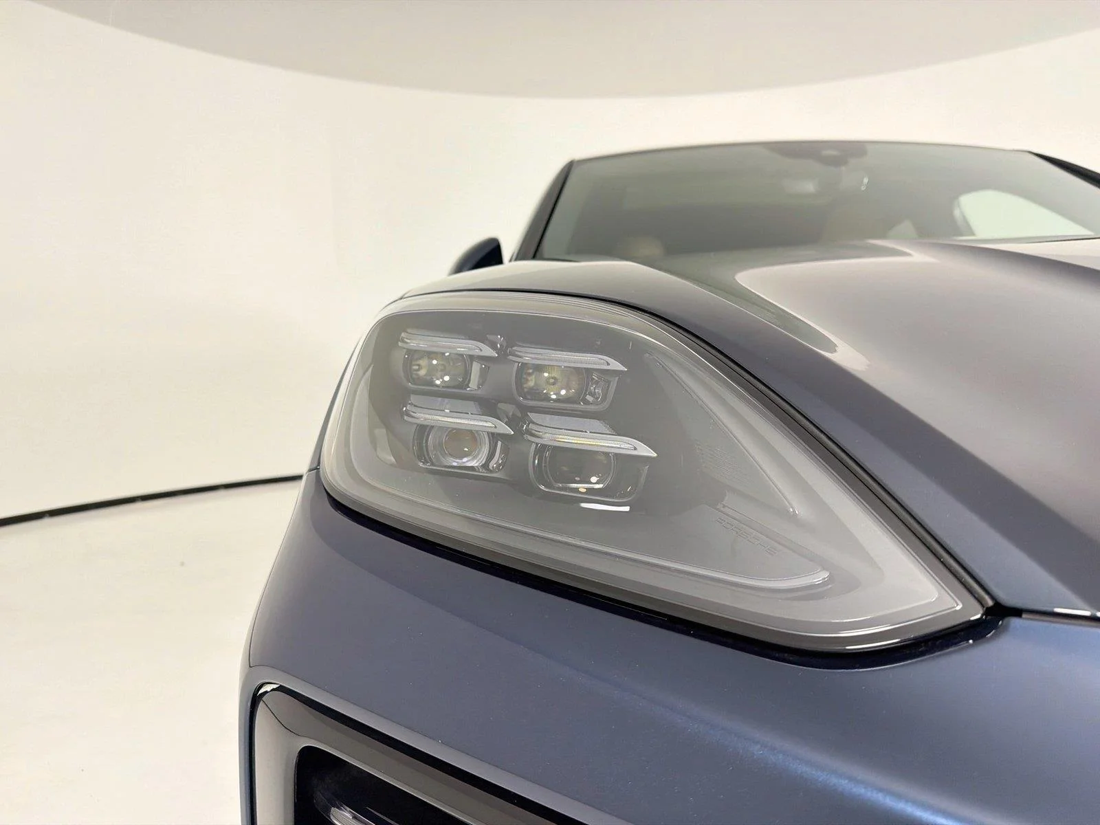 Certified Used 2024 Algarve Blue Metallic Porsche  image 32