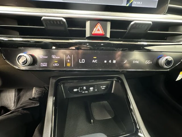 2026 Kia K5 GT-Line - Photo 18