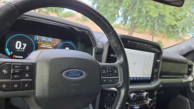 Used 2023 White Ford Lariat image 9