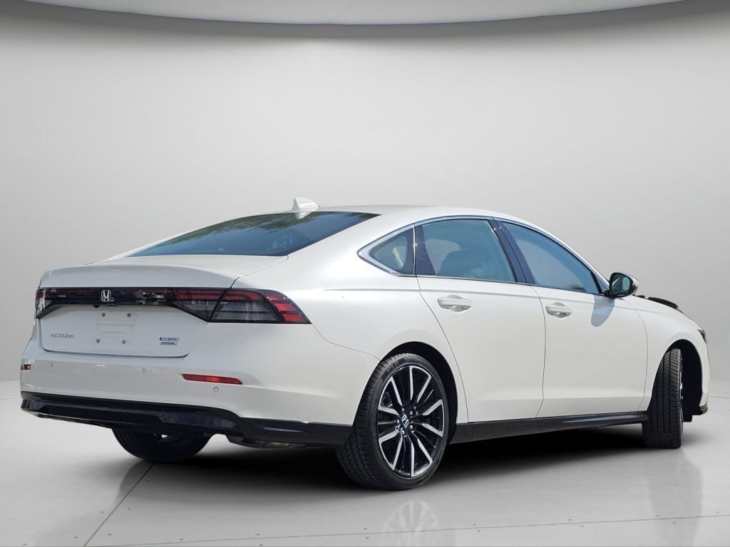Certified Used 2025 Platinum White Pearl Honda HYBRID TOURING image 63