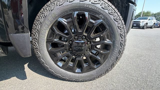 New 2026 Onyx Black GMC Denali Ultimate image 9