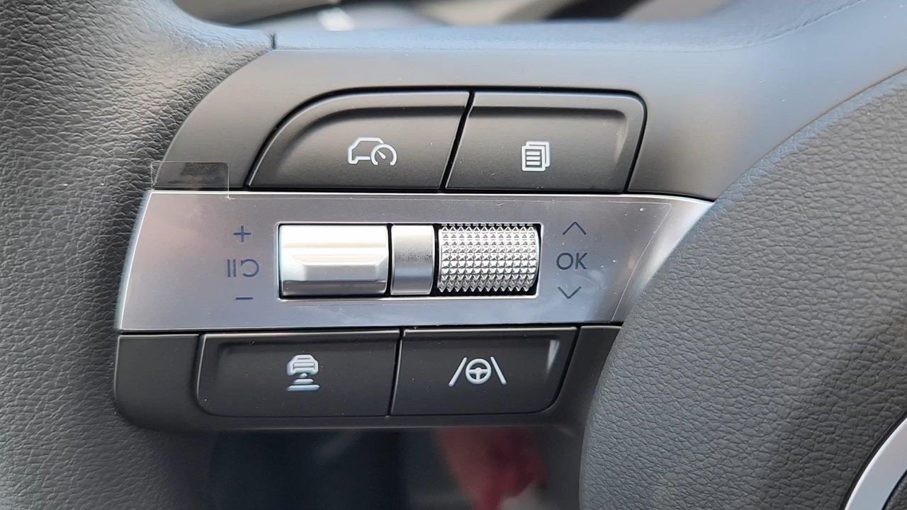 New 2026 Phantom Black Hyundai SEL AWD image 11