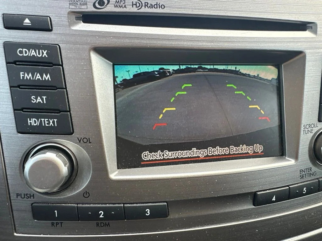Used 2014 Blue Subaru 2.5i Premium image 16
