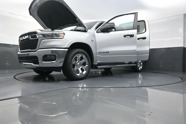 New 2026 Silver Zynith Exterior Paint RAM Big Horn/Lone Star image 30