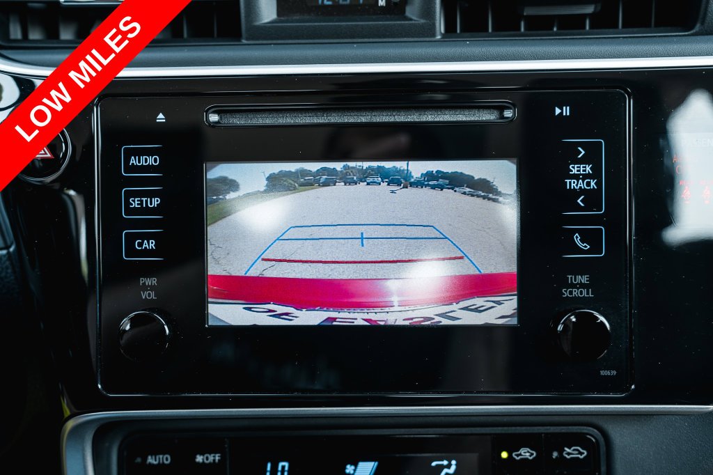 Used 2019 Barcelona Red Metallic Toyota SE image 19