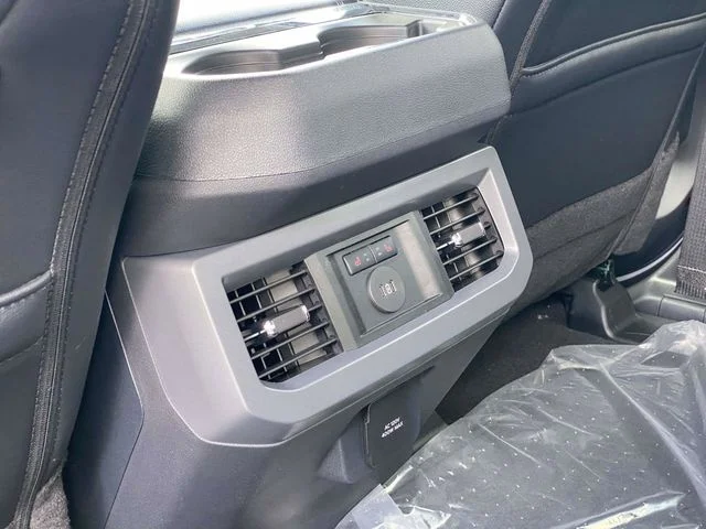 New 2026 Glacier Gray Metallic Tri-Coat Ford Lariat image 6