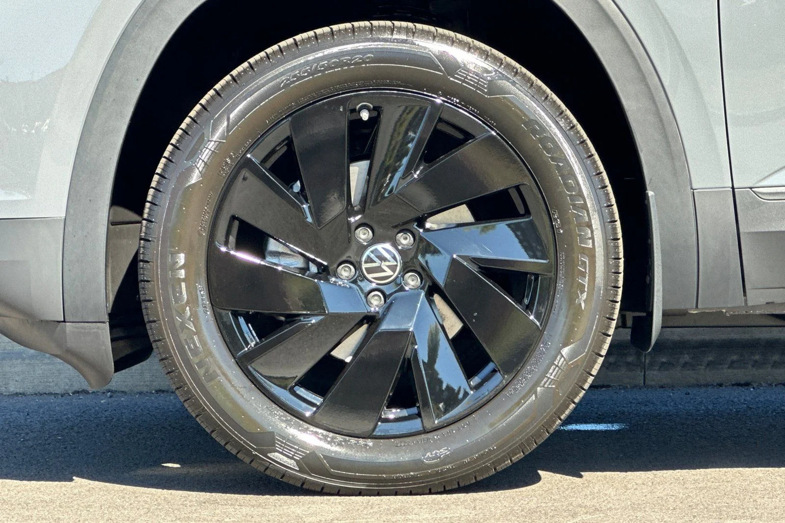 New 2026 Gray Volkswagen 2.0T SE w/Technology image 24