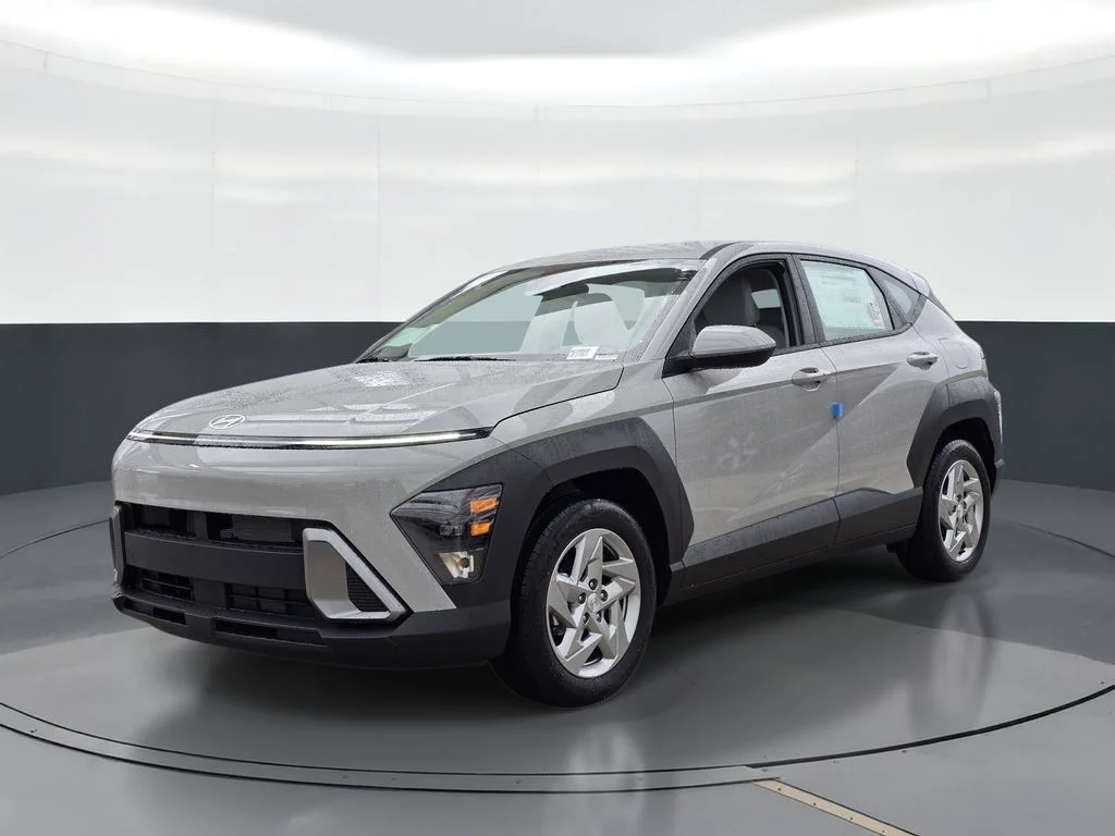New 2027 Gray Hyundai SE image 1