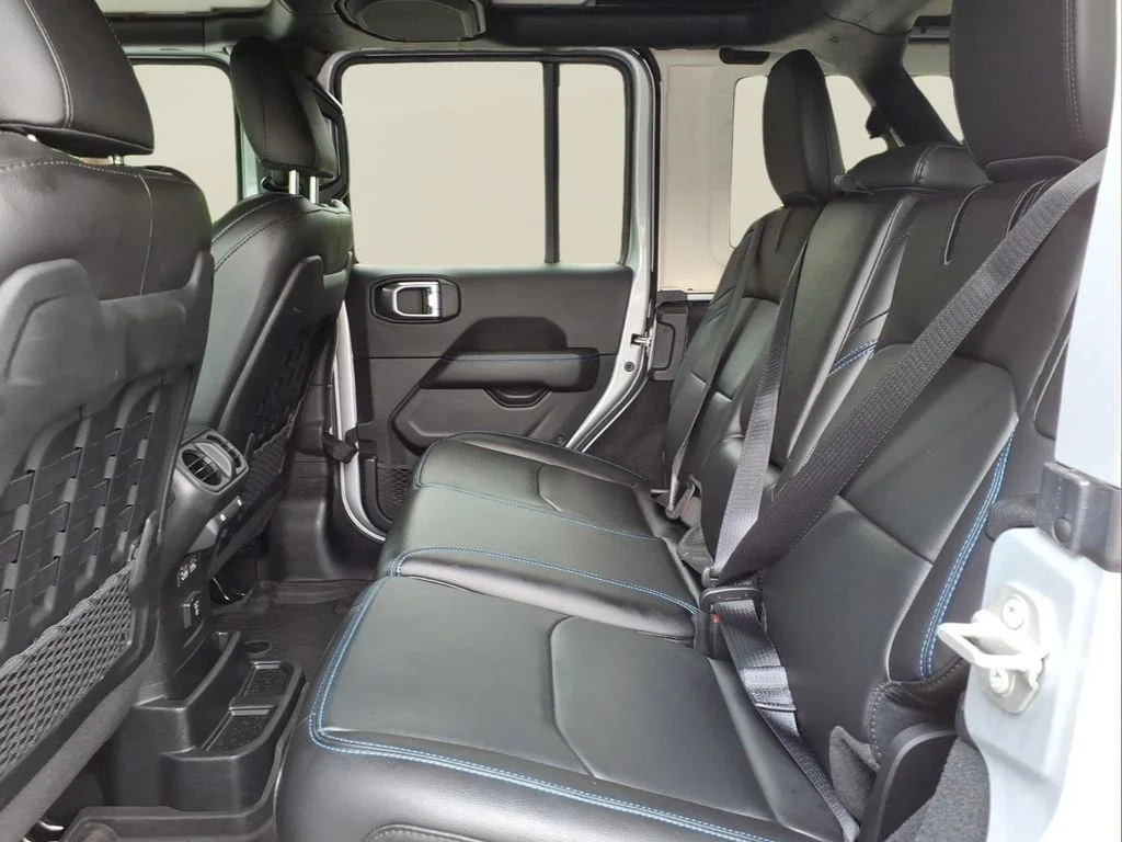 Used 2023 Silver Jeep Rubicon 4xe image 21