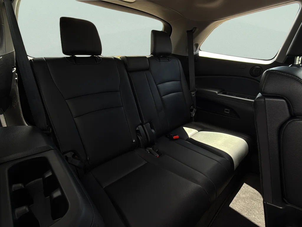 Used 2019 Red Honda Touring image 35