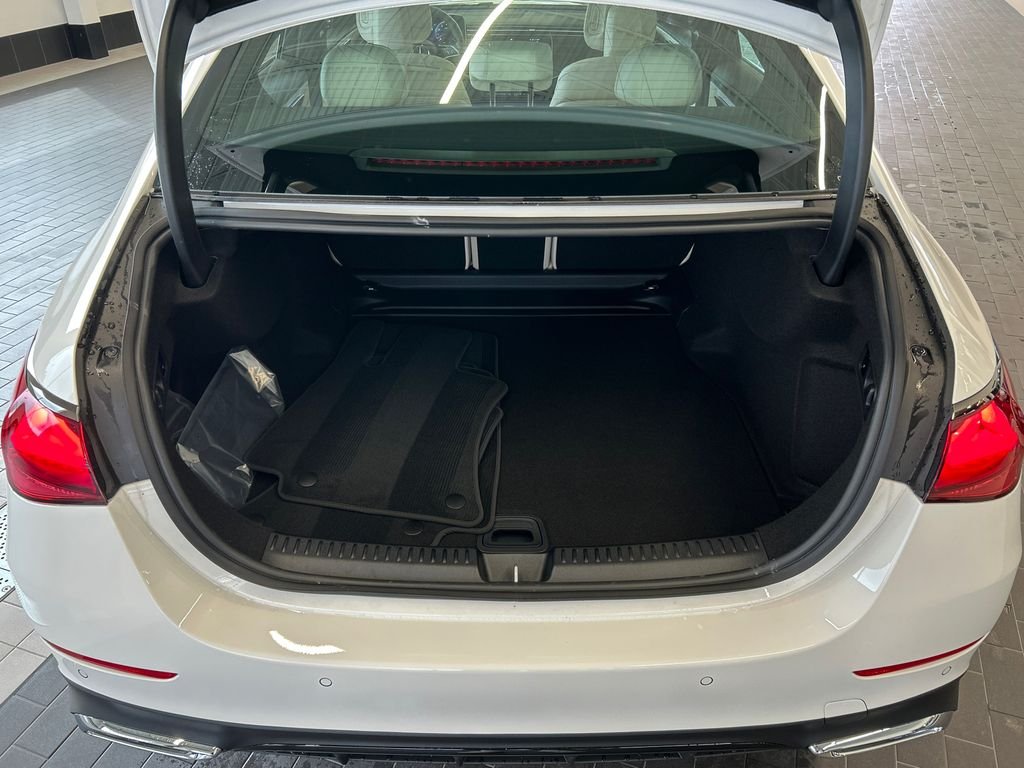 New 2027 Polar White Mercedes-Benz E 450 image 6