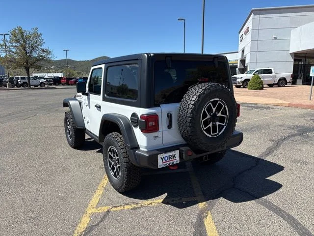 New 2026 Bright White Clear-Coat Exterior Paint Jeep Rubicon image 8
