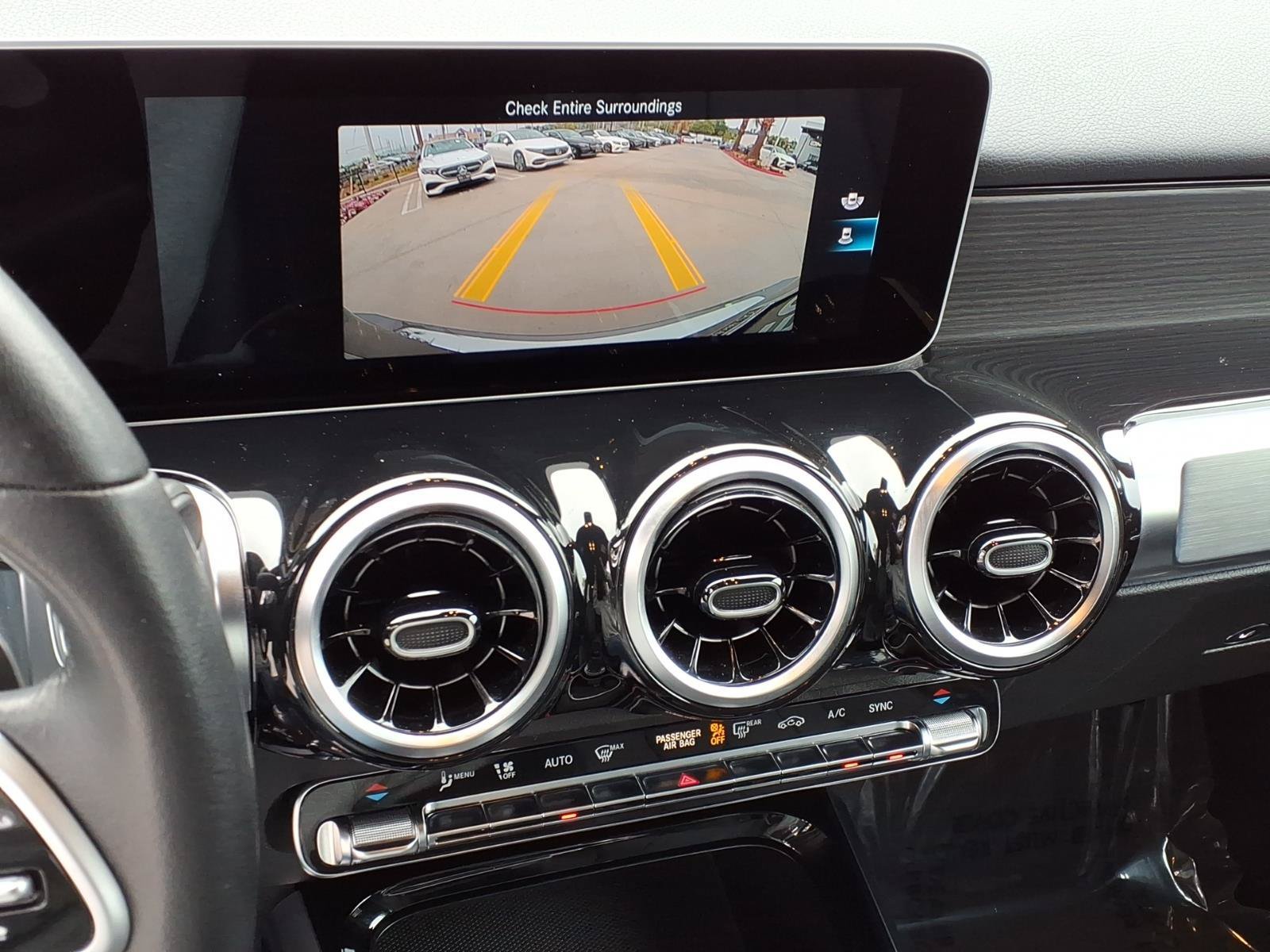 Used 2020 Mountain Gray Metallic Mercedes-Benz GLB250W image 6