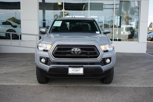 Used 2021  Toyota SR5 image 3