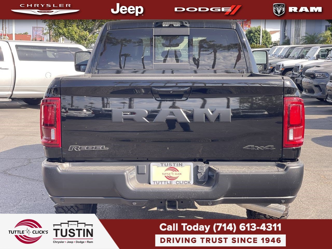 New 2026 Diamond Black Crystal Pearl-Coat Exterior Paint RAM Rebel image 5