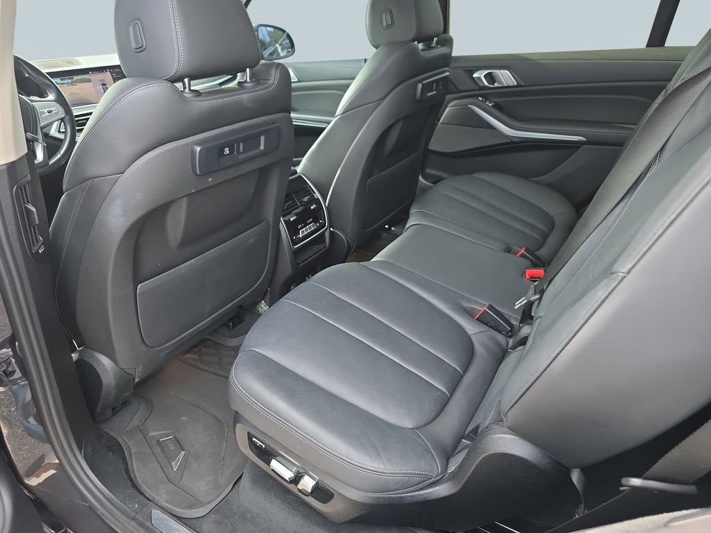2020 BMW X7 40i - Photo 31