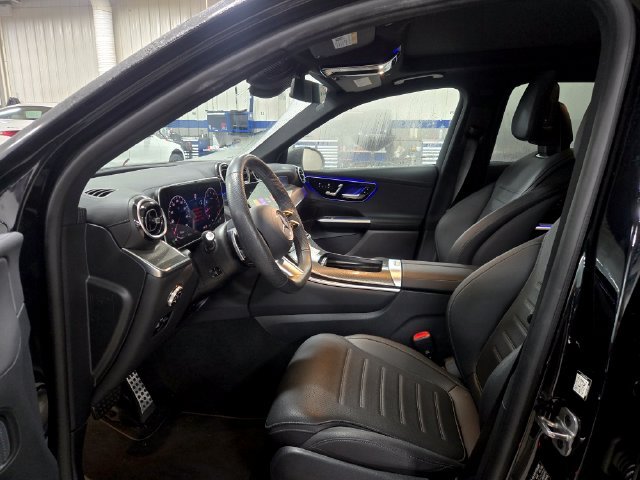 Used 2026 Black Mercedes-Benz GLC 300 image 4