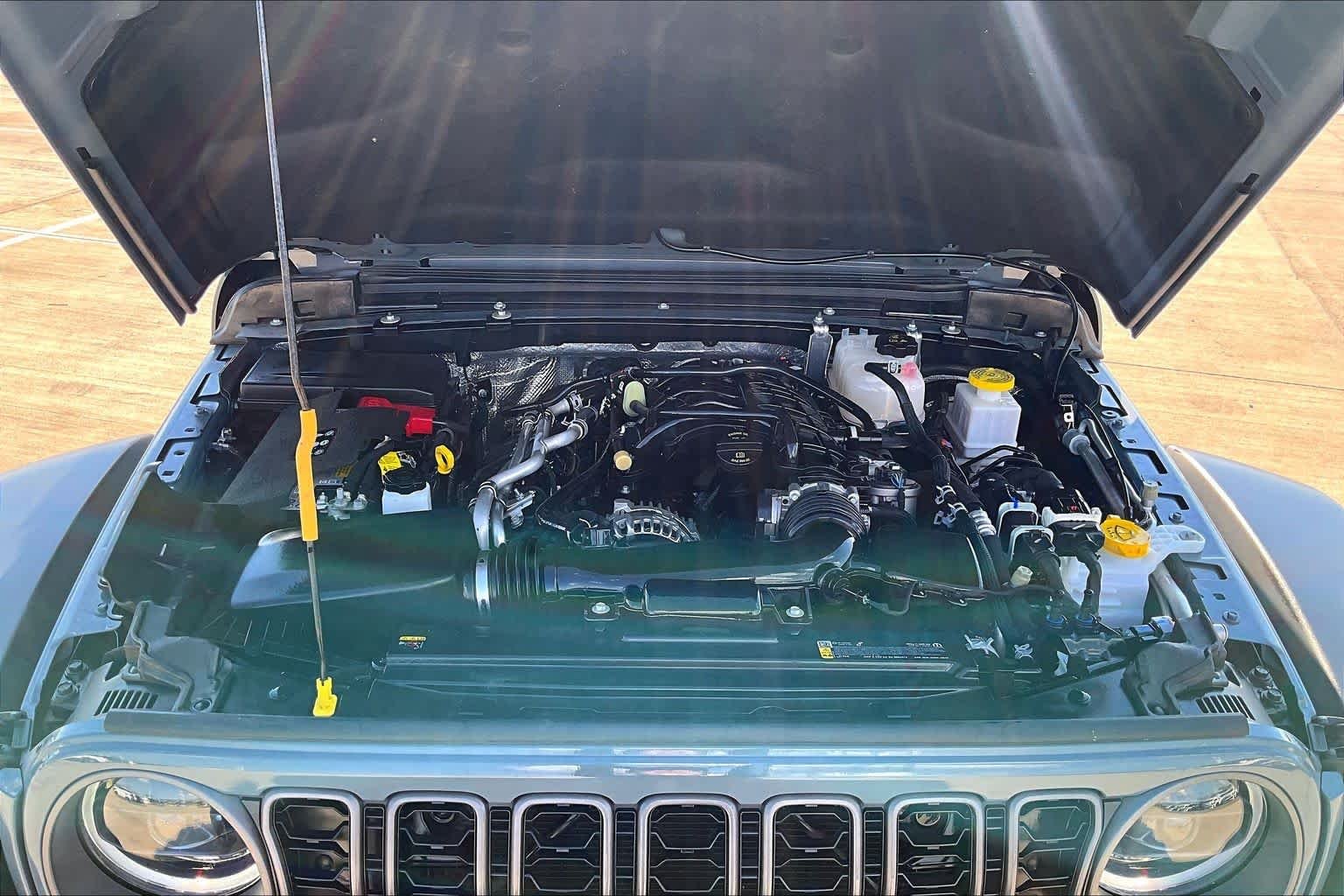 Used 2026 Anvil Clearcoat Jeep Mojave image 32