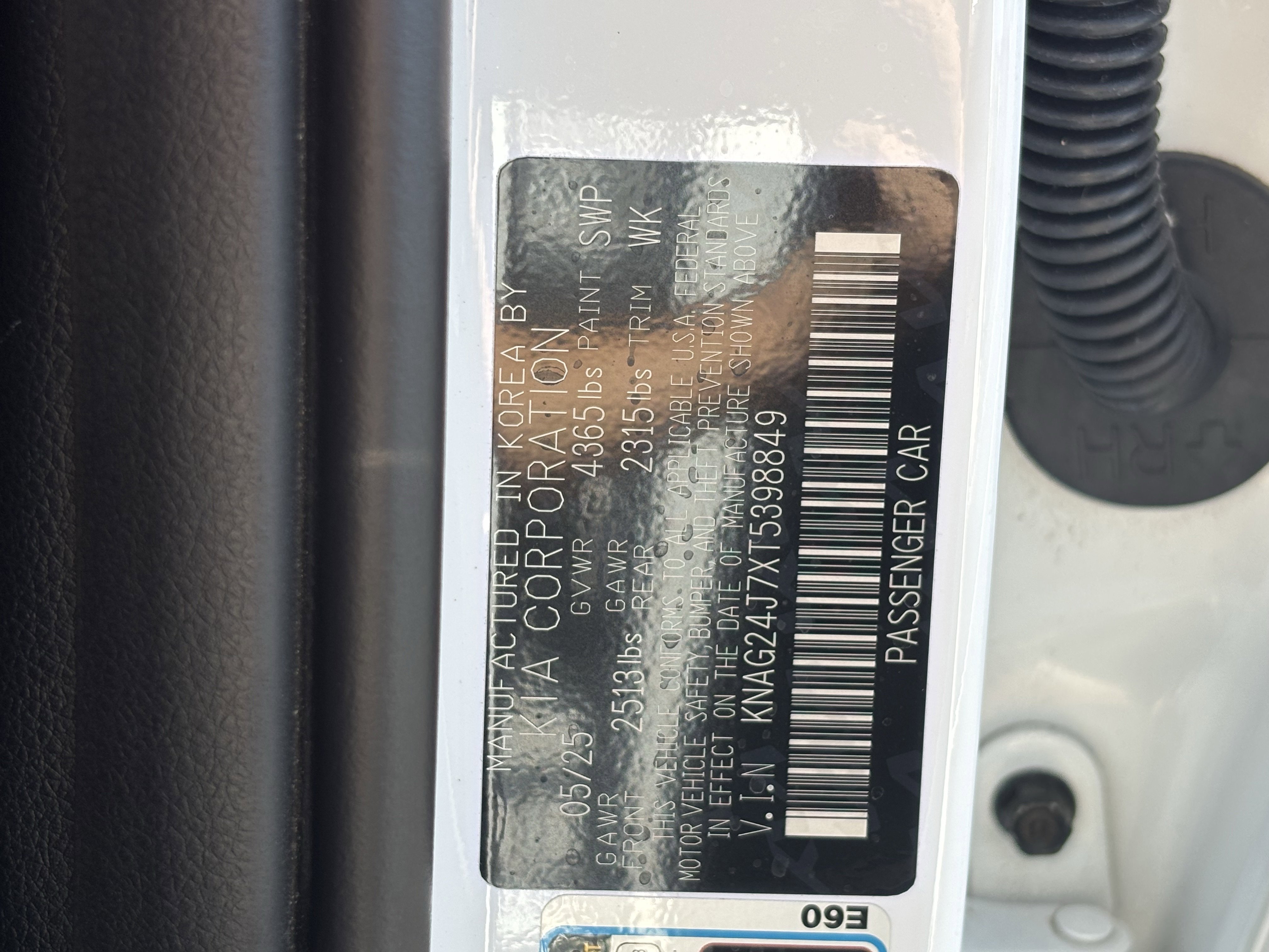 Certified Used 2026 Snow White Pearl Kia LXS image 30