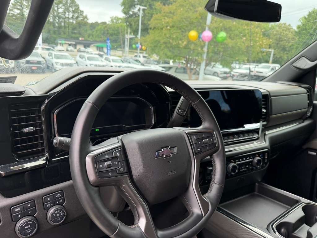Used 2024 Black Chevrolet ZR2 image 9